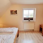 Ferienhaushaelfte 