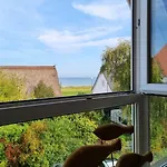Ferienhaushaelfte 