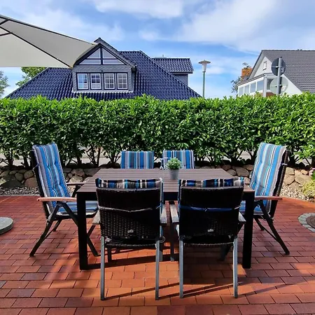 Ferienhaushaelfte 